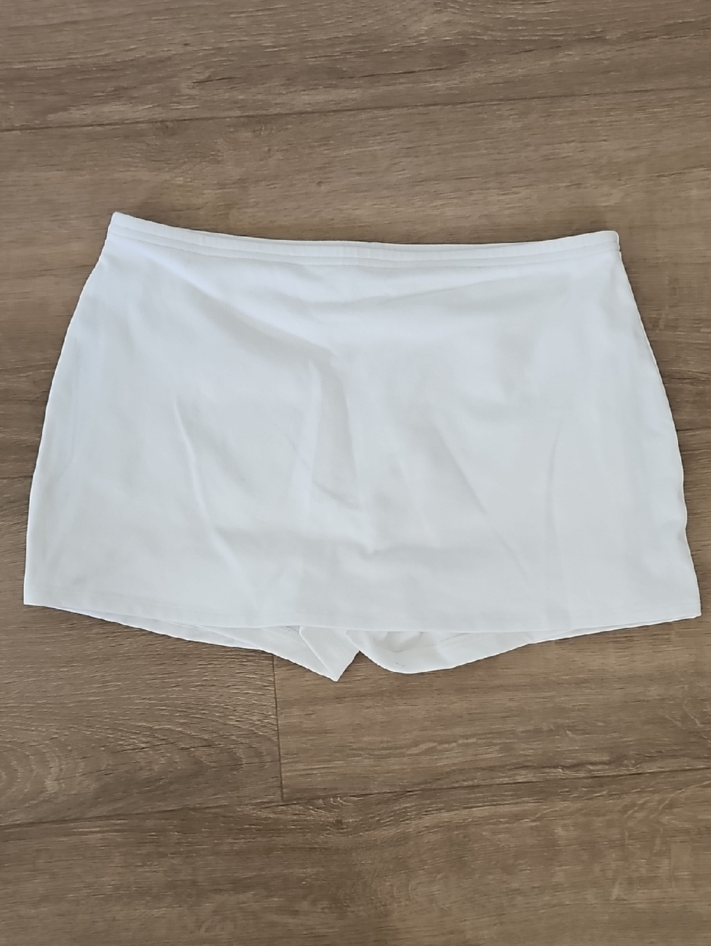 SET Active FormCloud Low Rise Mini Skirt White Size XS